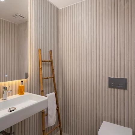 Acqua I By An Island * Funchal (Madeira)